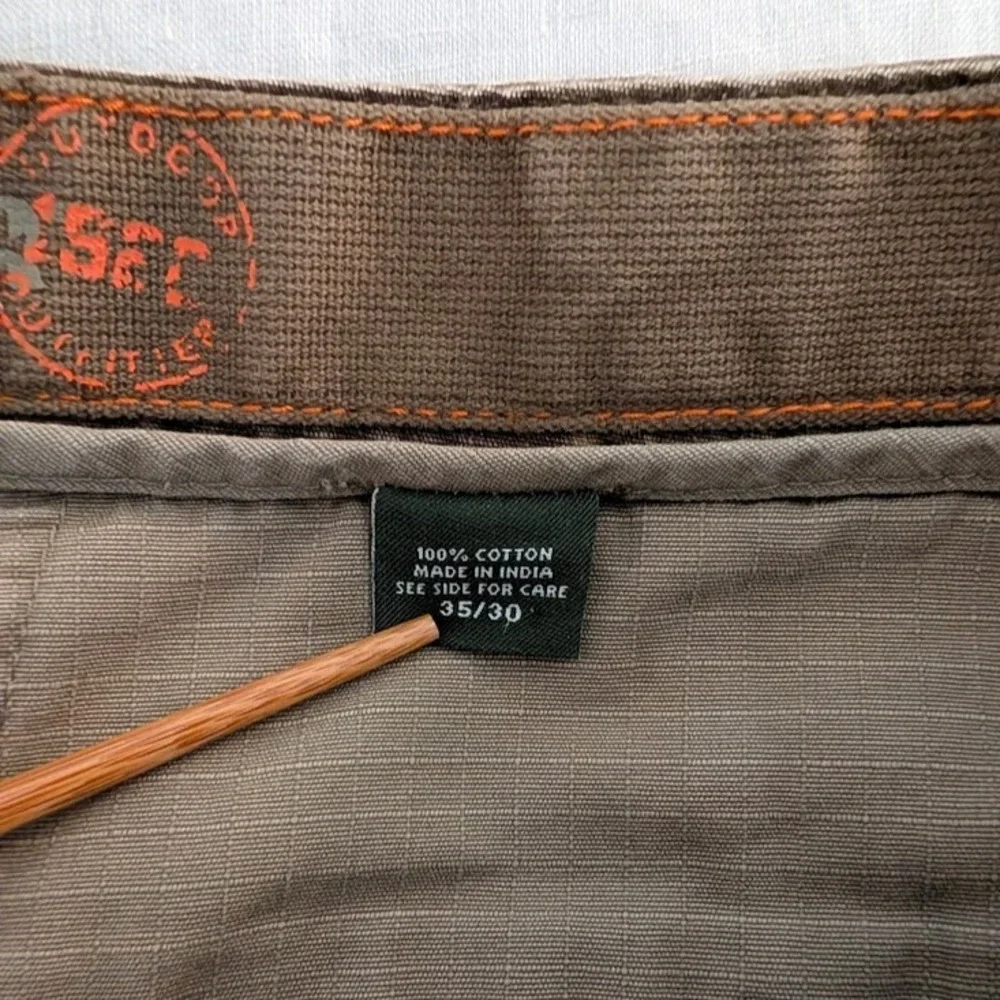 Eddie Bauer labeled 35x30